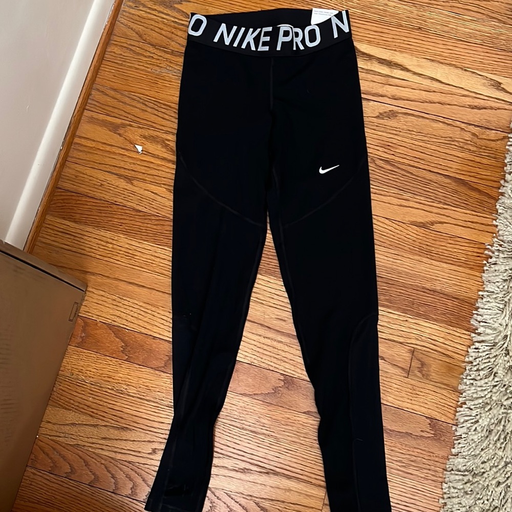 Nike Pro Tight Fit Full Length Leggings